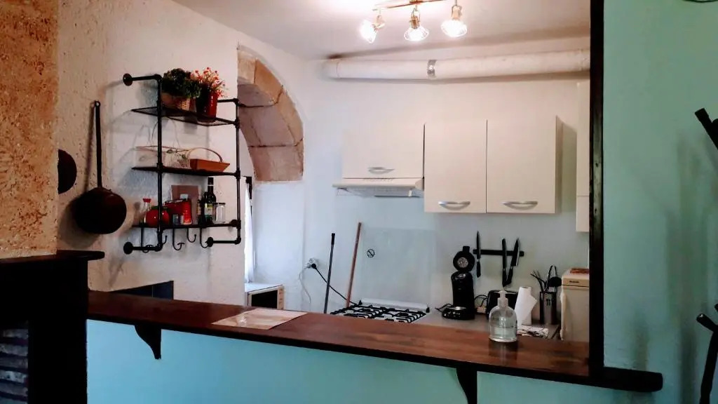 COEUR HISTORIQUE Appartement T3 dans bâtisse XVème