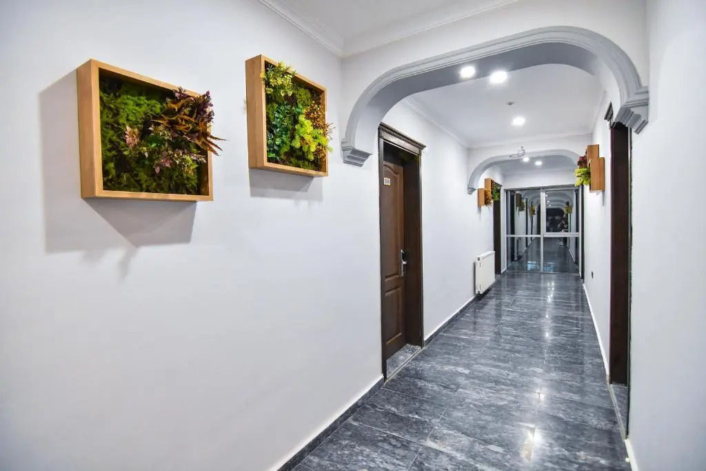 Green Palace Suite Hotel