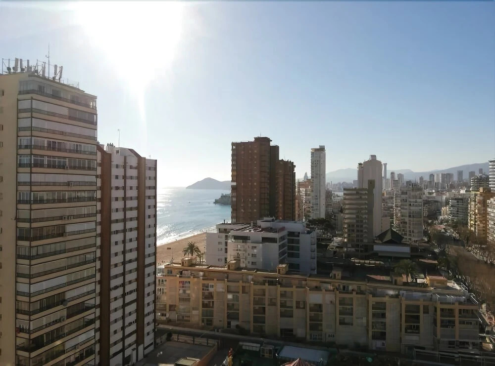 Torre Valencia Blueline