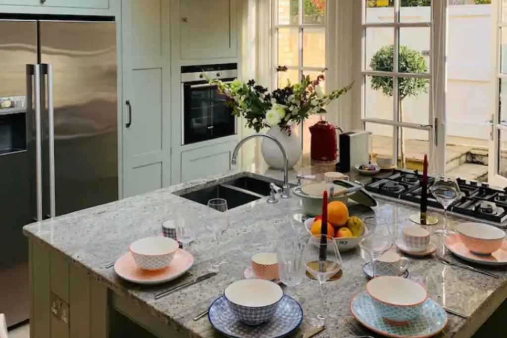 The Midsummer Common - Modern & Spacious 2BDR House with Garden