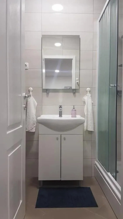 Marko Airport Rooms