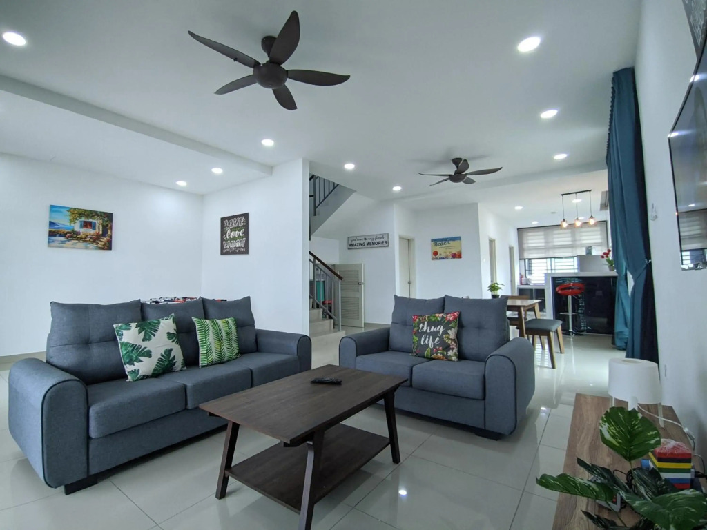 Desaru Comfy Home with Netflix Near Beach, Waterpark & BBQ