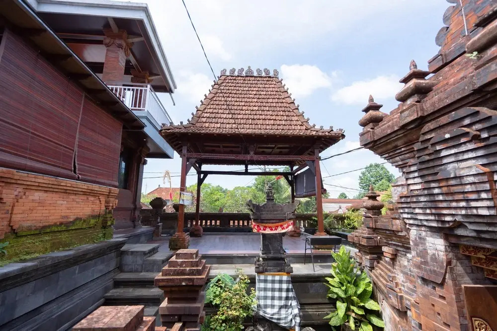Tebluess Gianyar