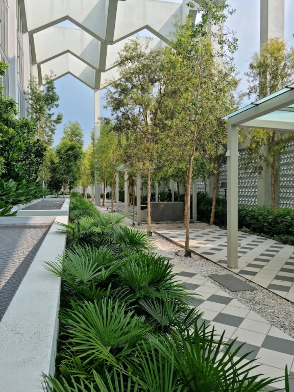 Una Residence By Maya