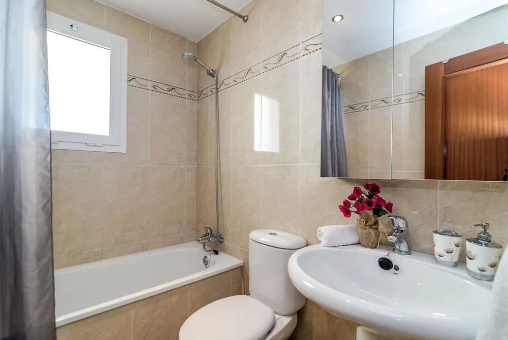 PDM-Apartment with fantastic views Estepona