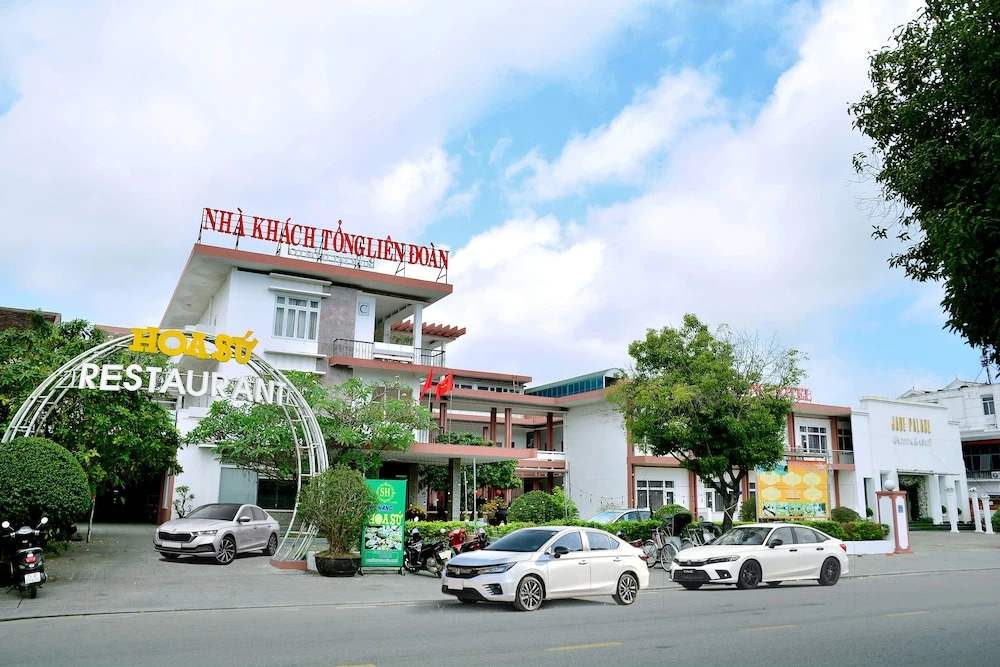 Song Huong Hue Hotel
