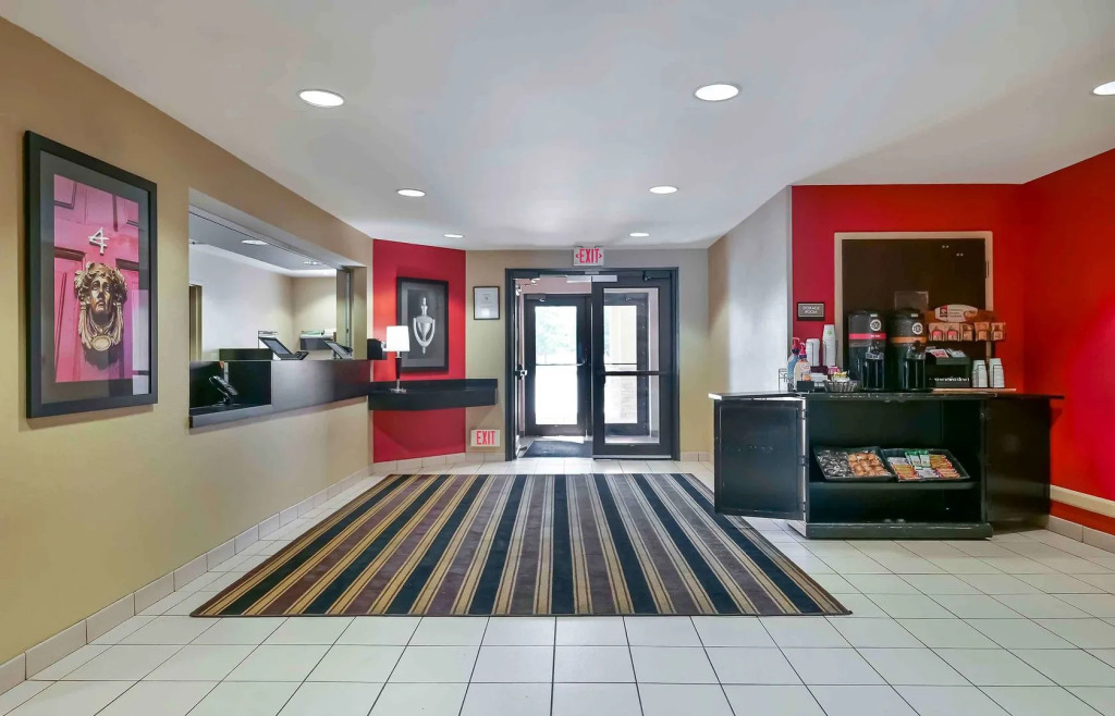 Sonesta Simply Suites Lansing