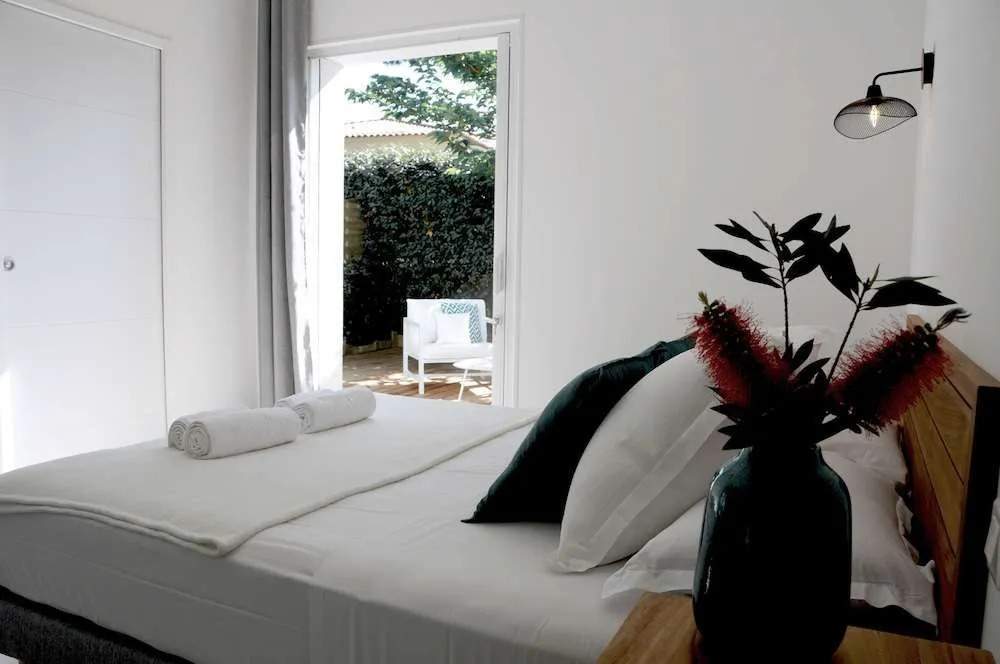 Les Suites dAgosta