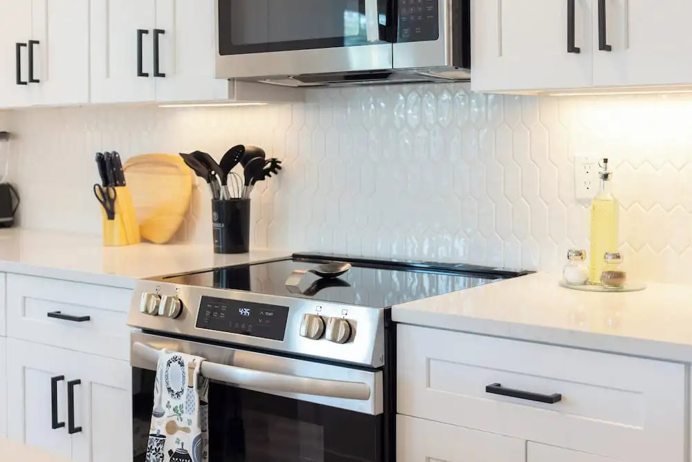 Spacious & Homey 4br/3ba W/amenities Near Downtown
