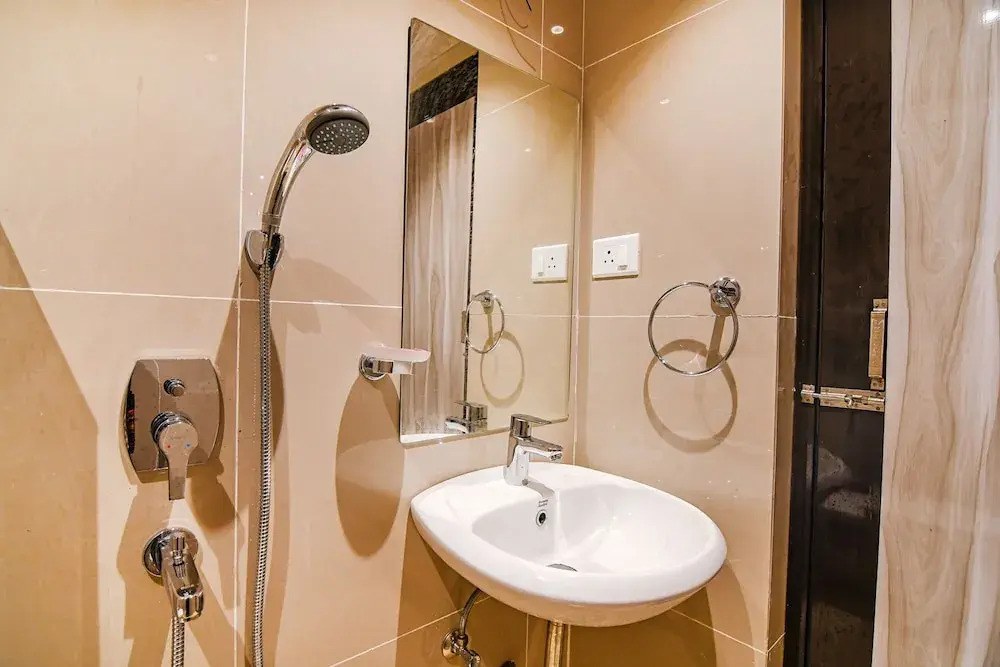 FabHotel JP - Nr Sataragachhi Railway Station