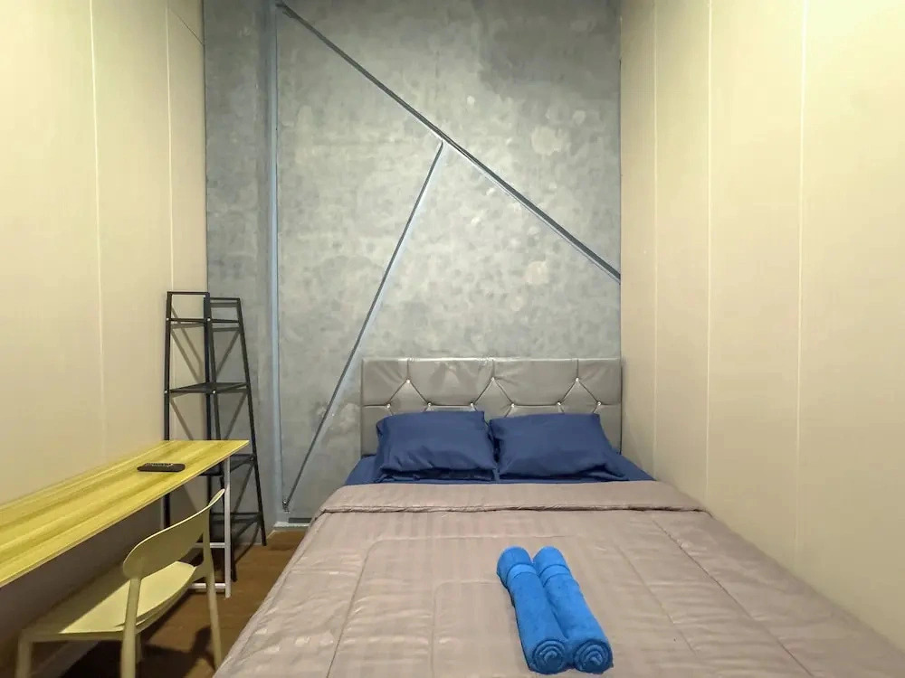 Kamar Pluit Karang
