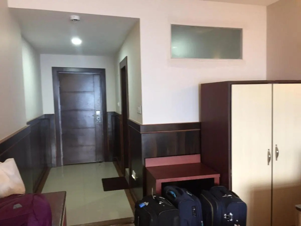 Summit Oakden Resort & Spa