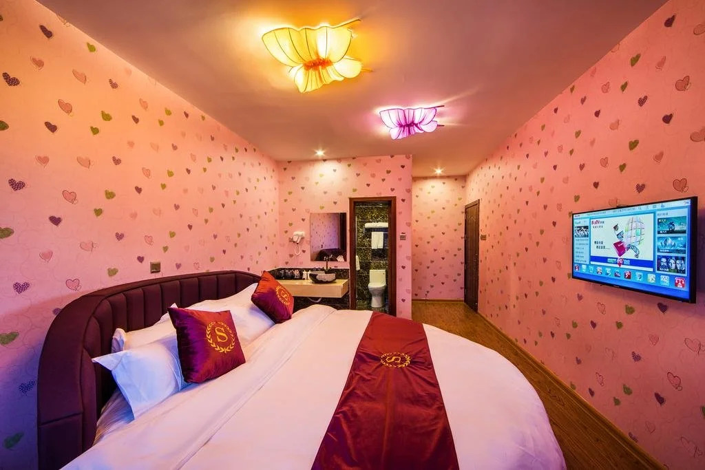 Dream In Jiangnan Hotel