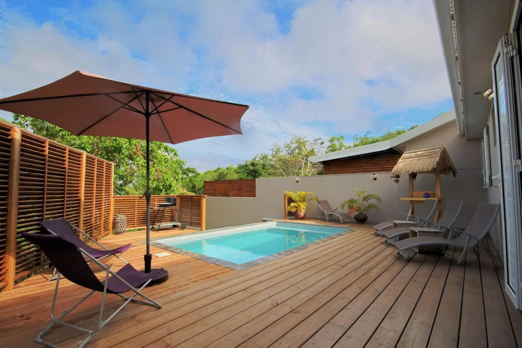 Belle villa avec Piscine - MQDI53