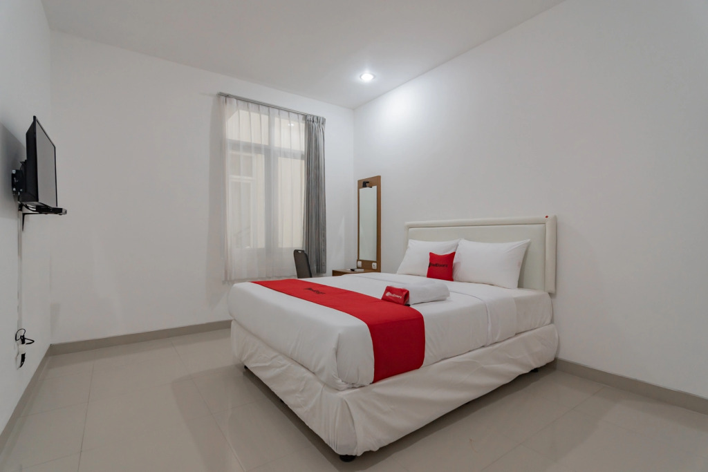 Hotel Sukahaji Street Bandung Redpartner
