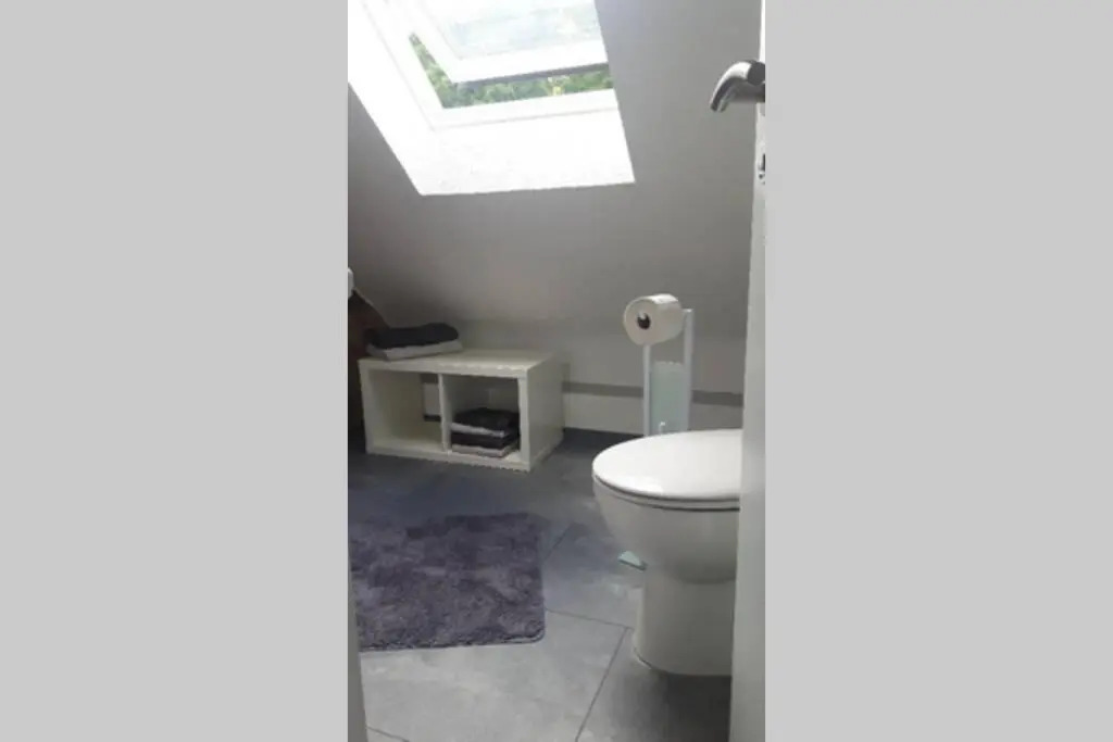 Helle 2-Zimmerwohnung Am Stadtrand (Adults Only)