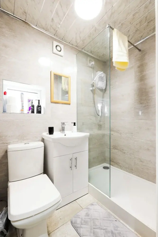 Cosy Apartment Near Leeds City Centre