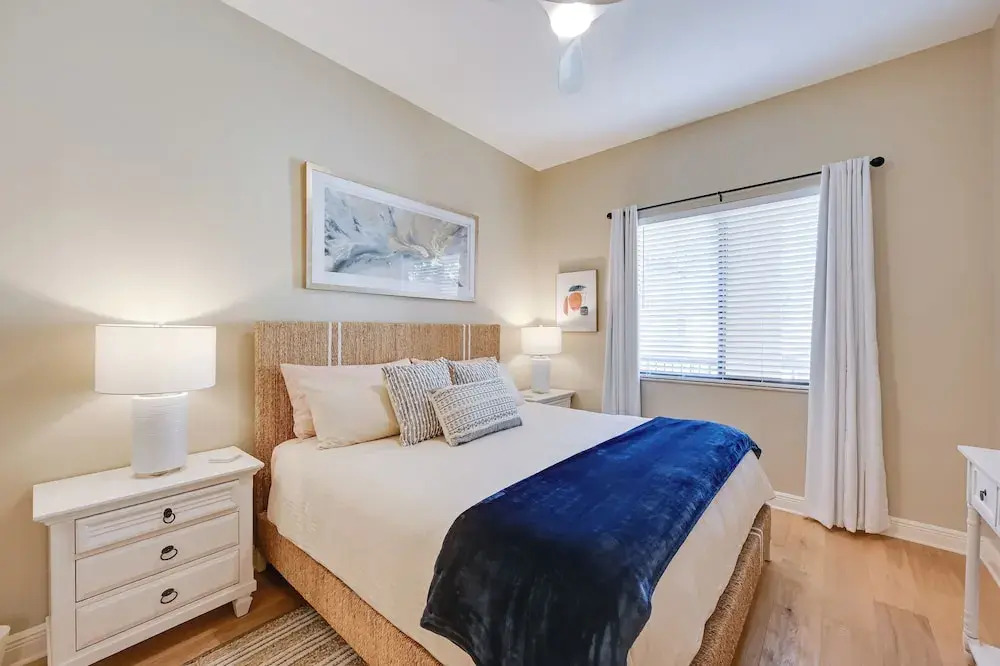 Luxe Naples Bay Resort Condo: Near Fifth Ave!