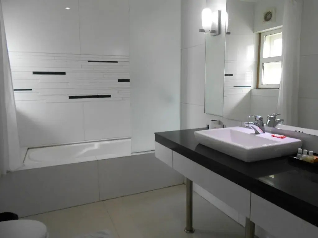 Sapphire Suites
