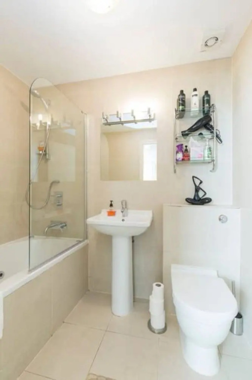 Delightful 2 Bed Apartment In The Heart Of Pimlico