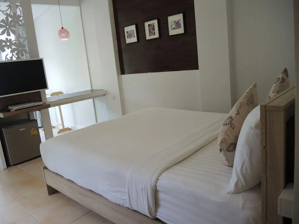 The C Samet Beach Resort SHA Plus