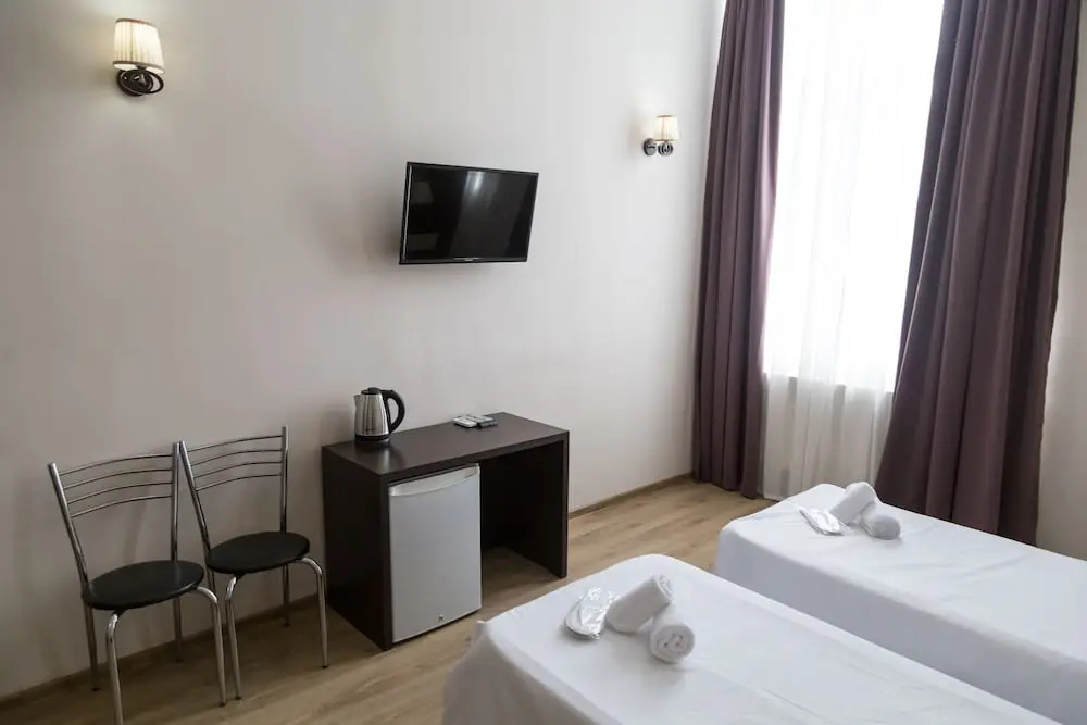 Backstreet Hotel