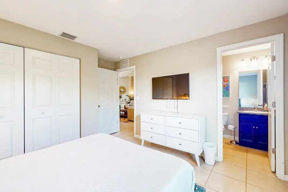 Dog-friendly Home With an 8 Minute Walk to Beach Access