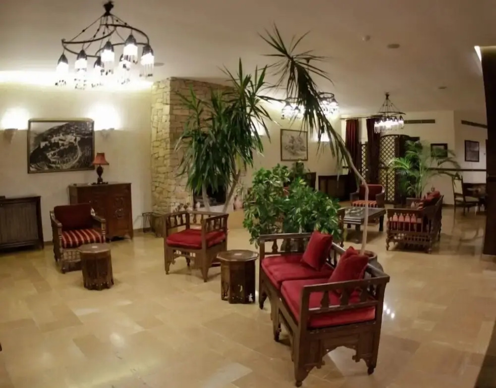 Quartier Suisse Hotel