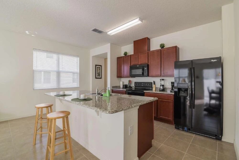 5114 Compass Bay