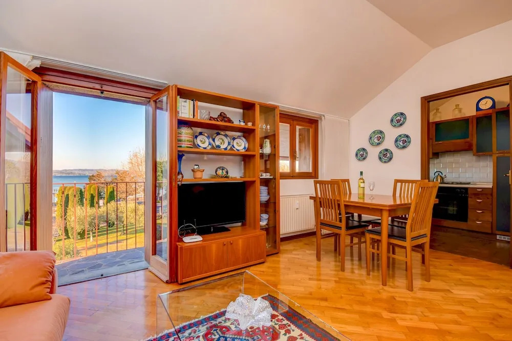 Ciao Sirmione Lake View Apartment