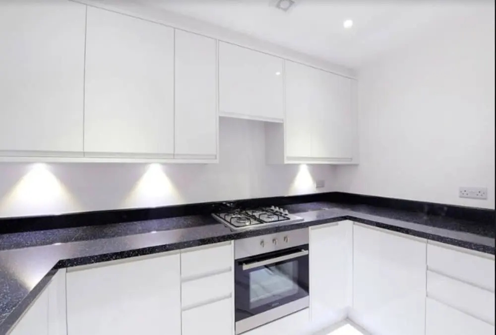 Modern 1 Bed close to Kensington High Street