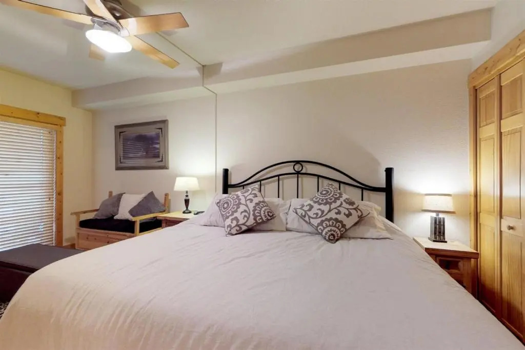 2 Bedroom Condo in Keystone within Walking Distance to Mountain House Base Area