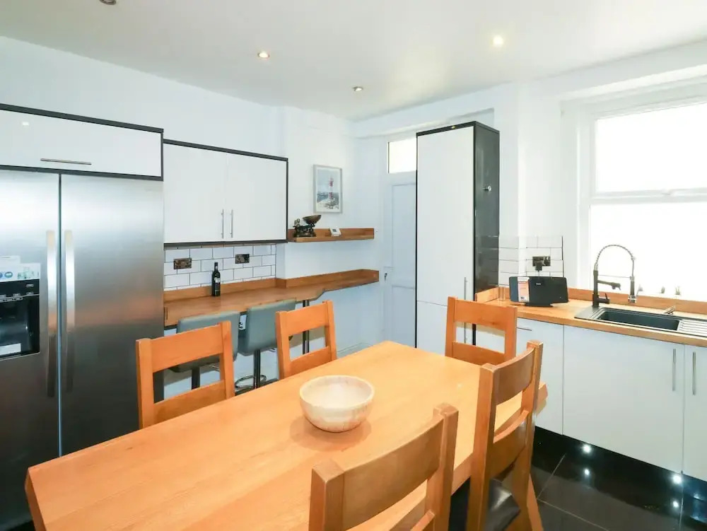 11 Magdalene Road