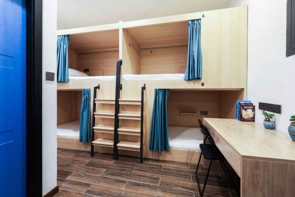 Zou Qu Ye Travel Hotel
