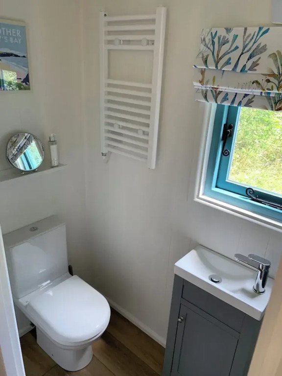 St. Kew Shepherd Huts