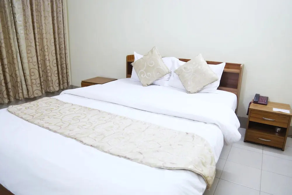 Hotel Golden City