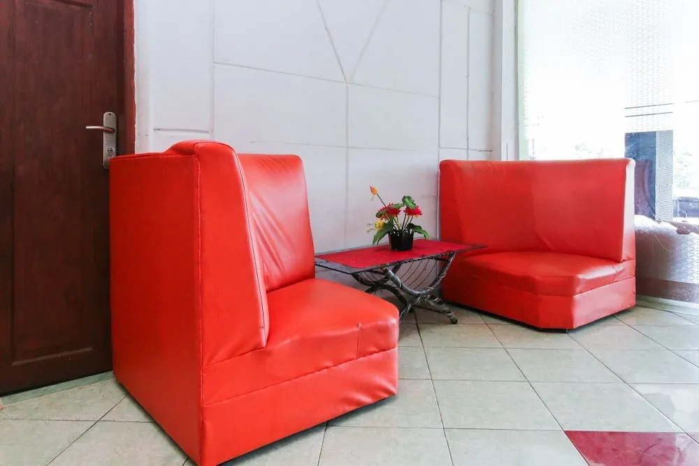 Airy Eco Bandara Sultan Hasanuddin Makassar