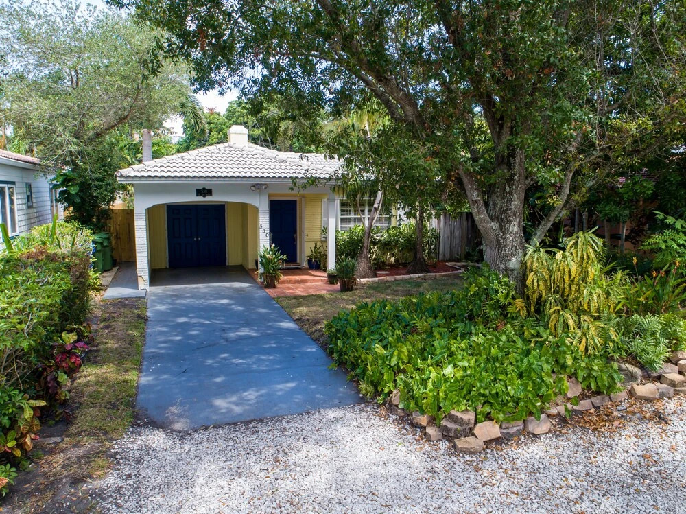 Family Home Heated Pool Victoria Park2BR