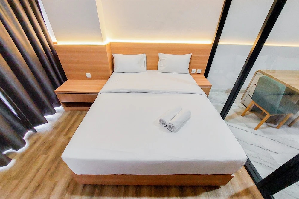 Gorgeous and Tidy 1BR Apartment at The Smith Alam Sutera By Travelio