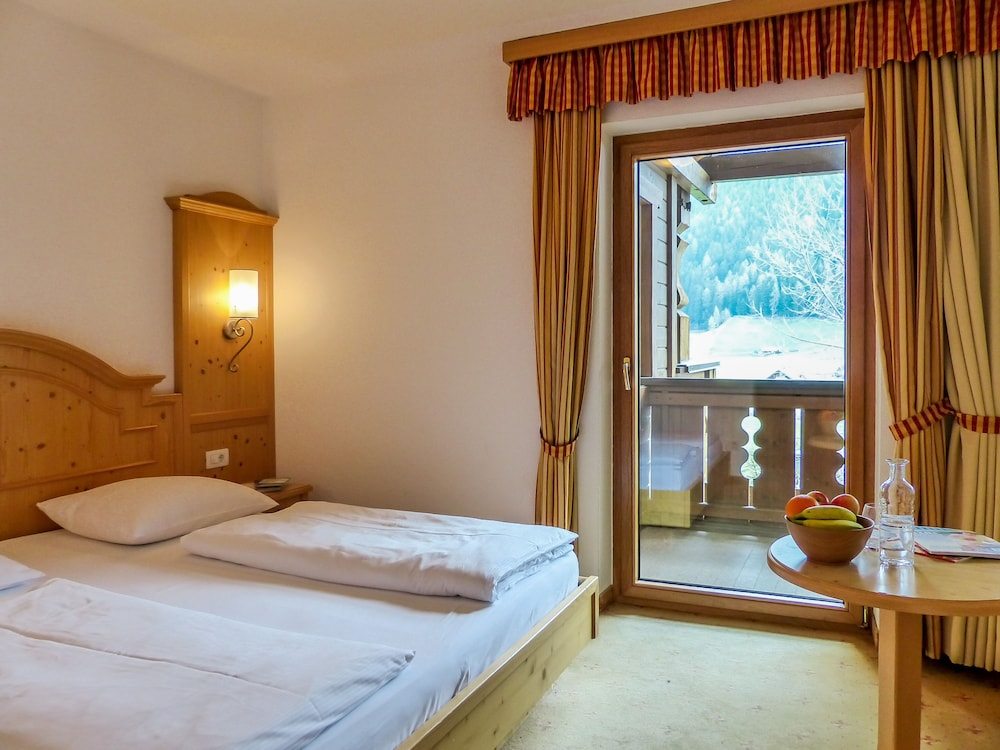 Hotel Kronplatzer Hof