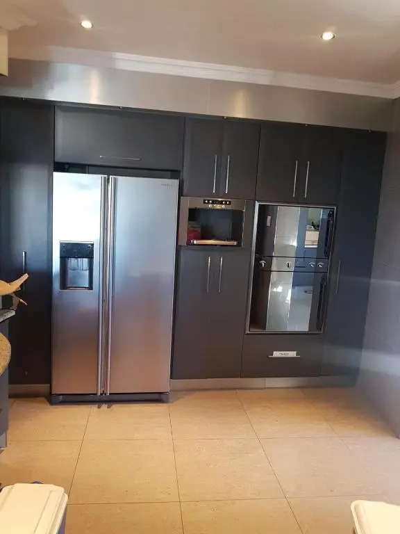 Mangie Villa