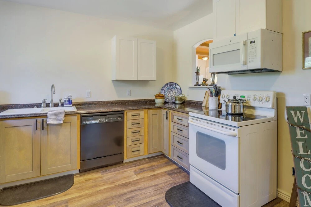 2 Mi to Dtwn: Prescott Gem w/ Patio & Views!