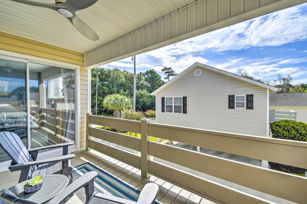 Updated Myrtle Beach Cottage w/ Shared Pool!