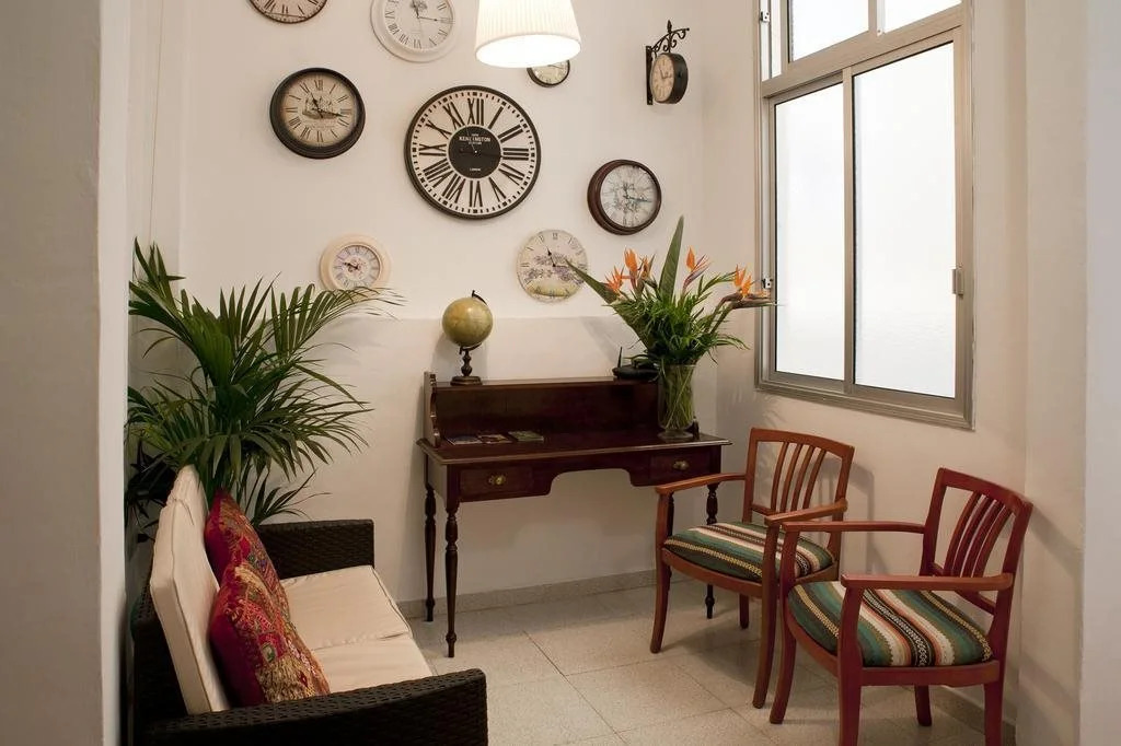 Home2Book Pensión Casablanca