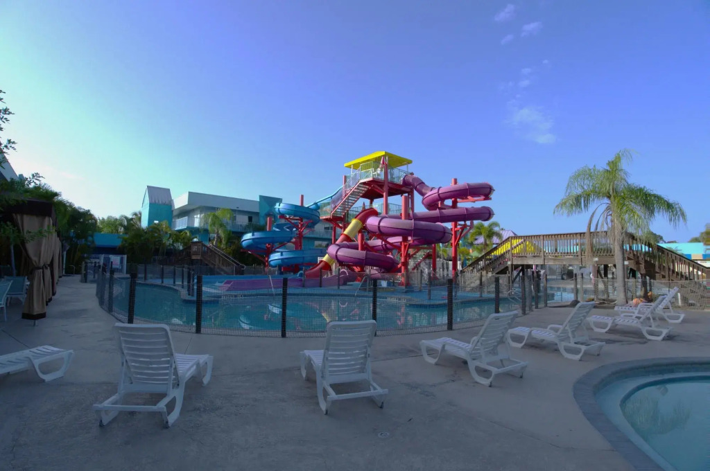Ramada by Wyndham Flamingo Water Park