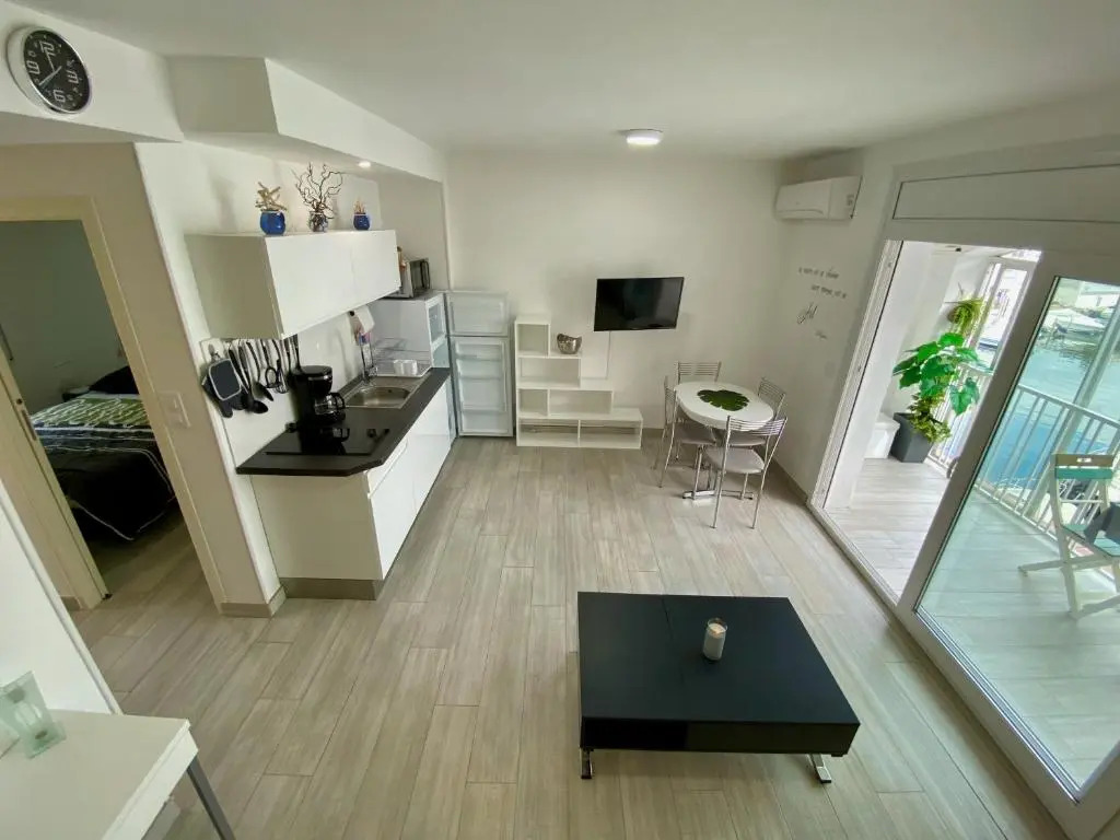 Superbe Appartement , tout confort, 40 m2 + 10 m2 terrasse