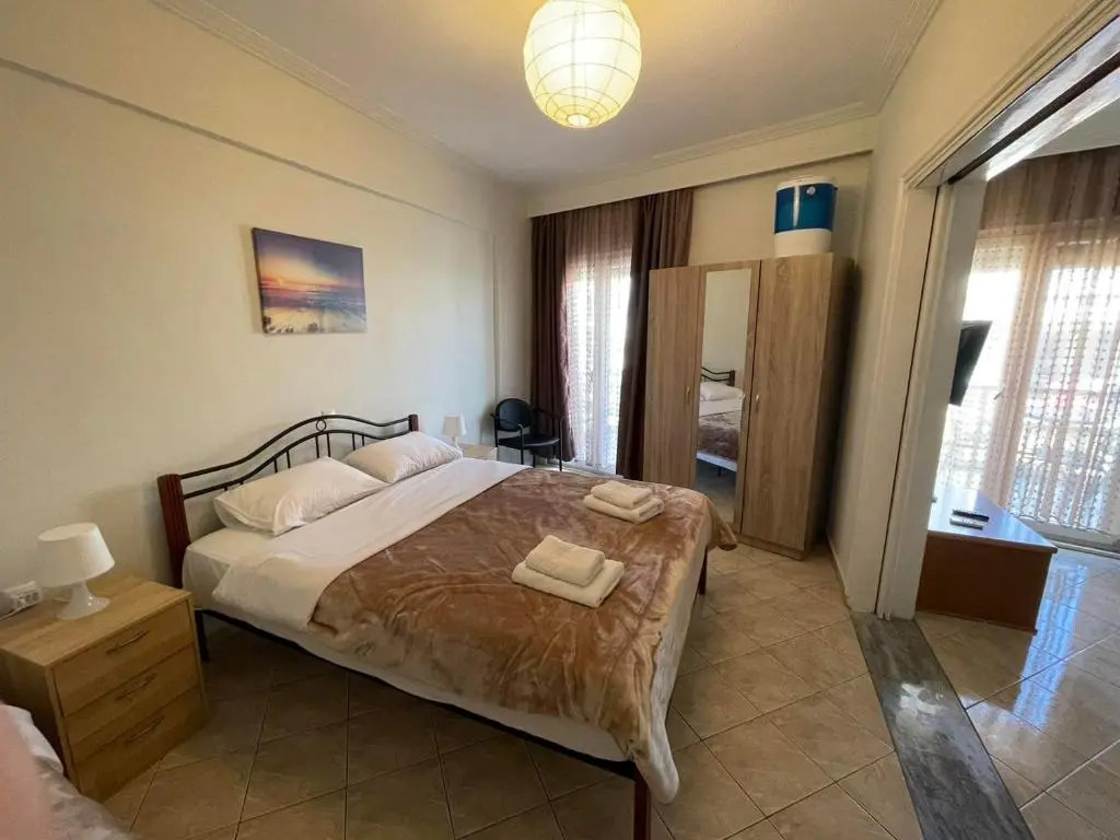 Nea Peramos Apartment 80m from the beach