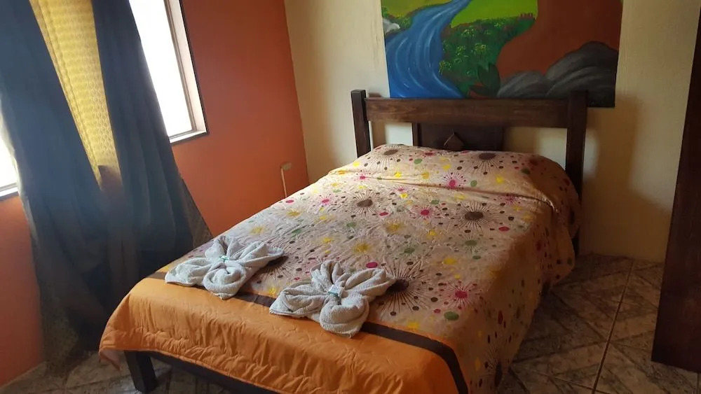 Que Tuanis Hostel Monteverde