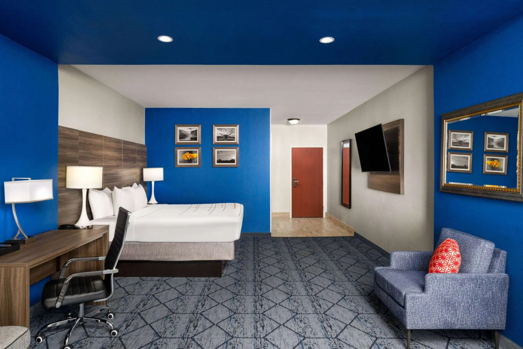 La Quinta by Wyndham Denton - University Drive