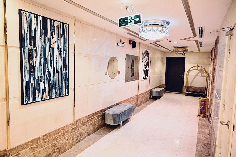 فندق قرى Qira Hotel